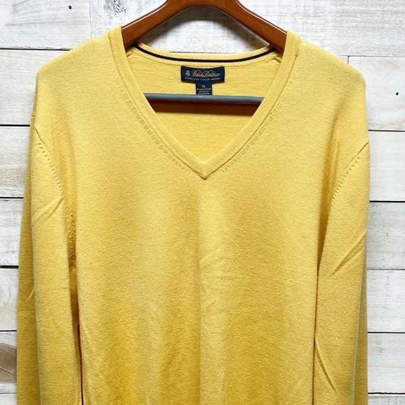 Brooks Brothers Sweater XL Italian Merino WoolYellow - Picture 2 of 10